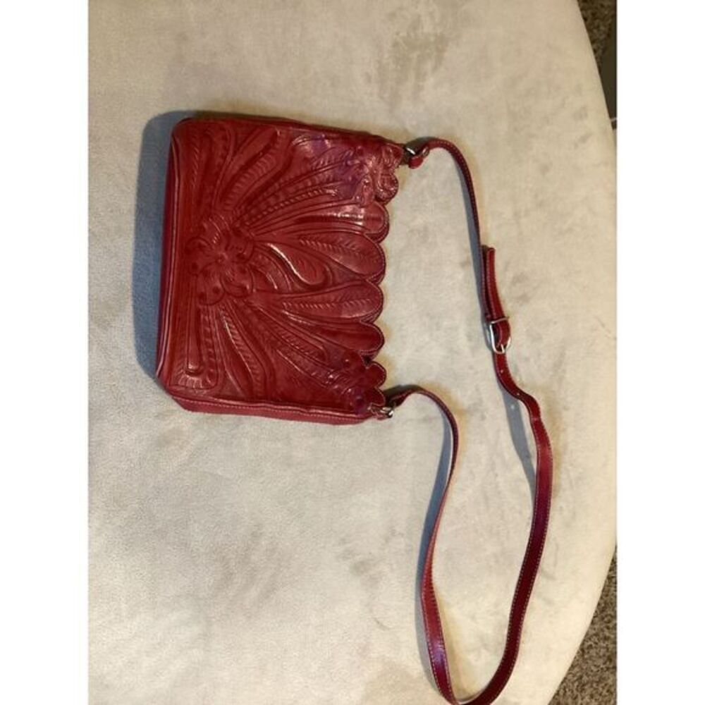 Leaders in Leather Red Tooled Floral Crossbody Western/Boho‎ Shoulder Purse